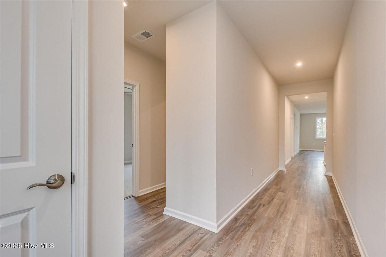 4658 Hartshorn Circle Photo 4