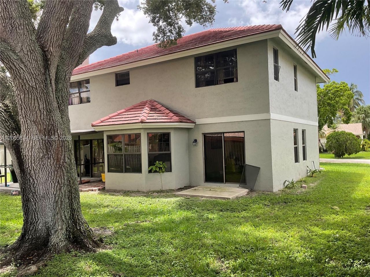 760 Blue Ridge Way , Davie, FL 33325 Photo