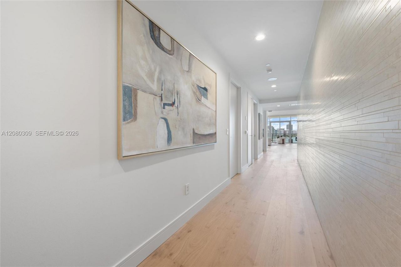 6101 Aqua Ave, Unit PH11A, Miami Beach, FL 33141 Photo