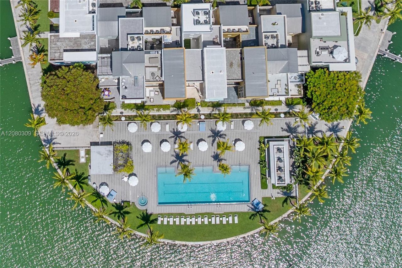 6101 Aqua Ave, Unit PH11A, Miami Beach, FL 33141 Photo