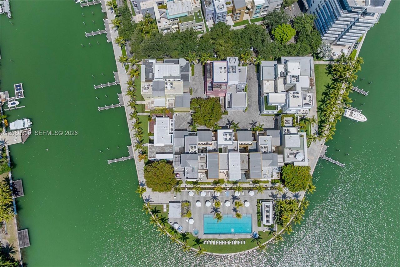 6101 Aqua Ave, Unit PH11A, Miami Beach, FL 33141 Photo