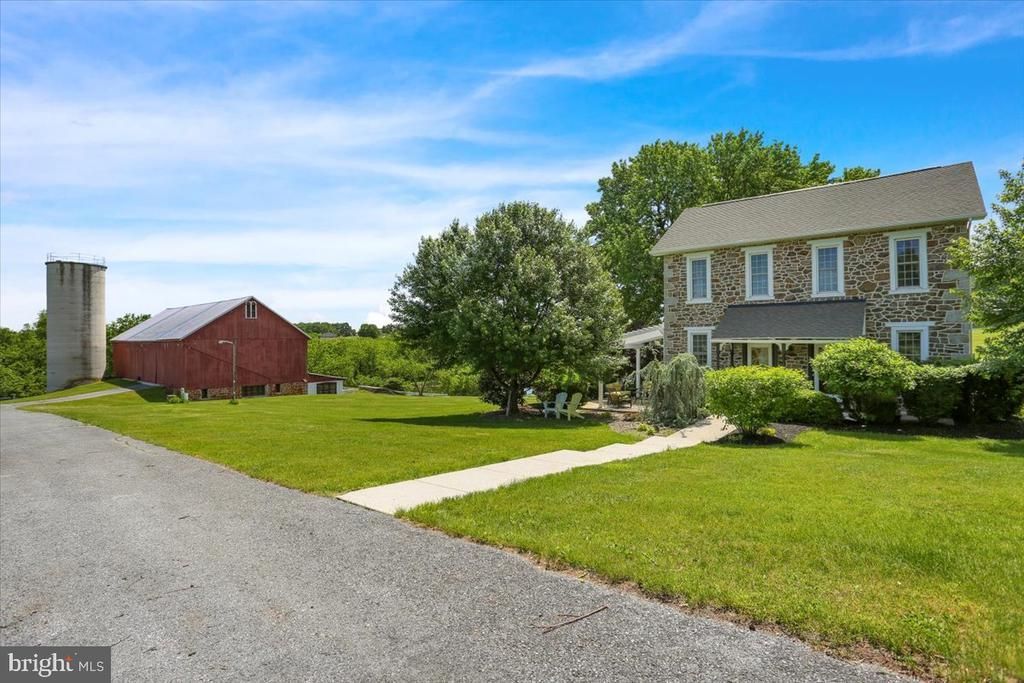 739 BOAR ROAD, MOHRSVILLE, PA 19541