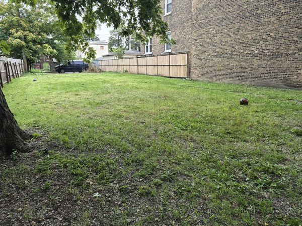 1141 N Harding Avenue , Chicago, IL 60651