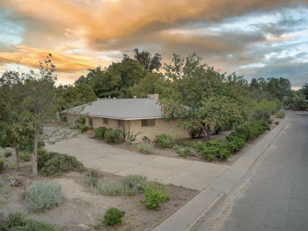 3804 La Hacienda Drive NE, Albuquerque, NM 87110