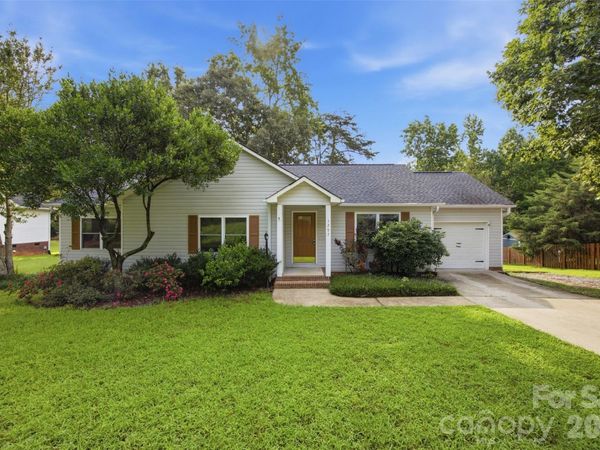 1297 Creekview Drive , Gastonia, NC 28052