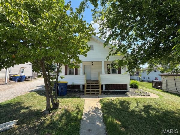 212 N Adams Street , Festus, MO 63028