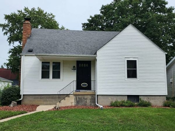282 N Oak Street, Herscher, IL 60941