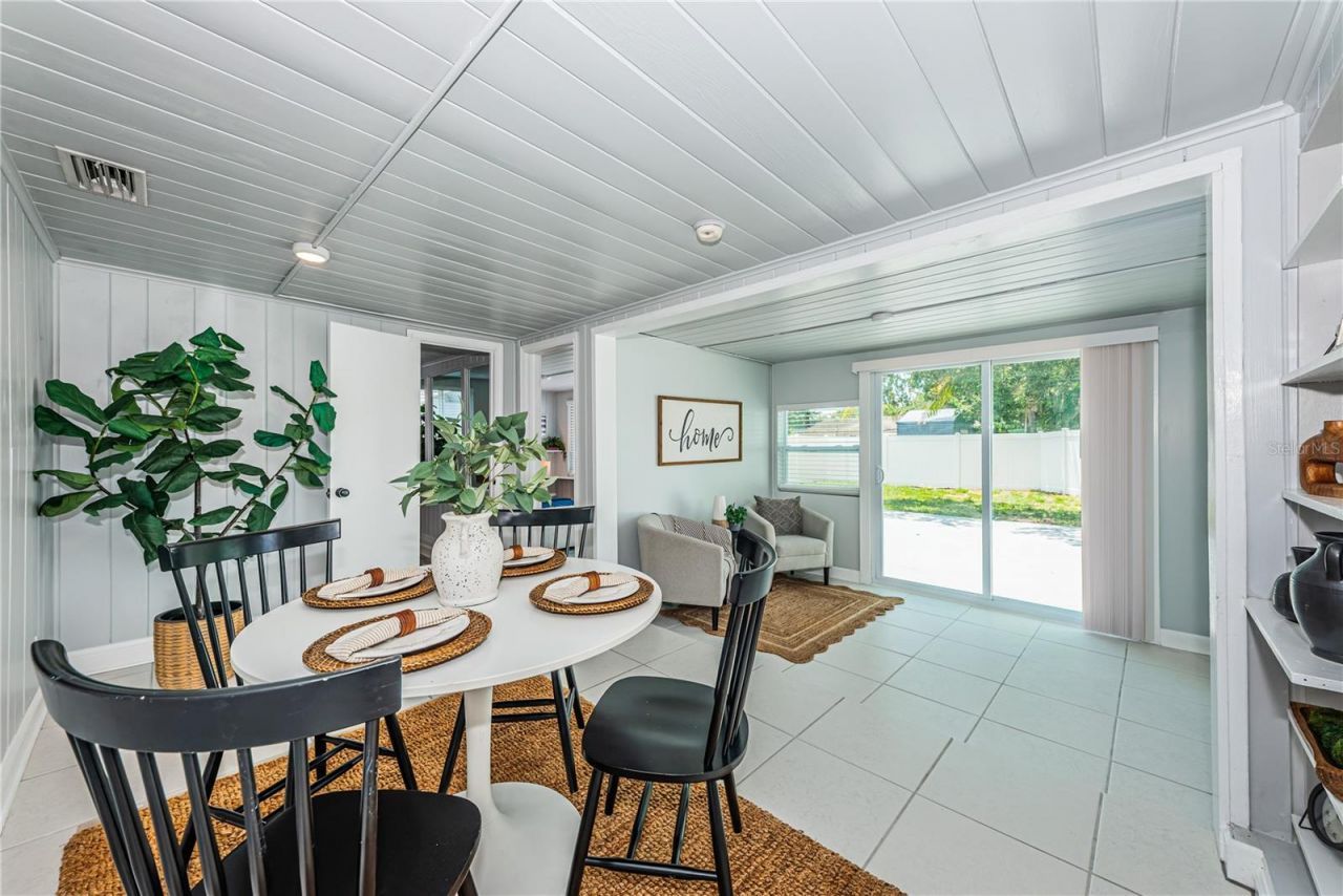262 40 Avenue Ne, Saint Petersburg, FL 33703 Photo