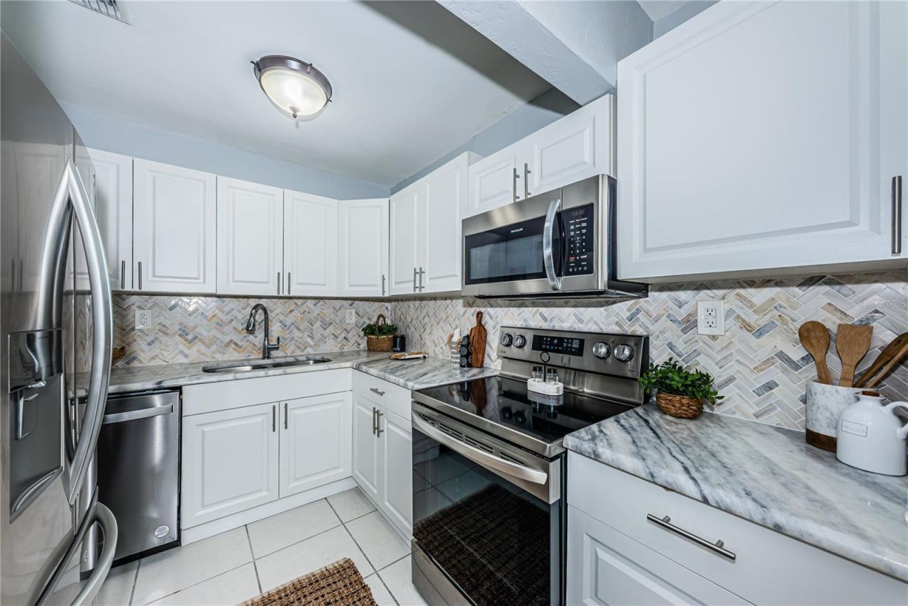262 40 Avenue Ne, Saint Petersburg, FL 33703 Photo