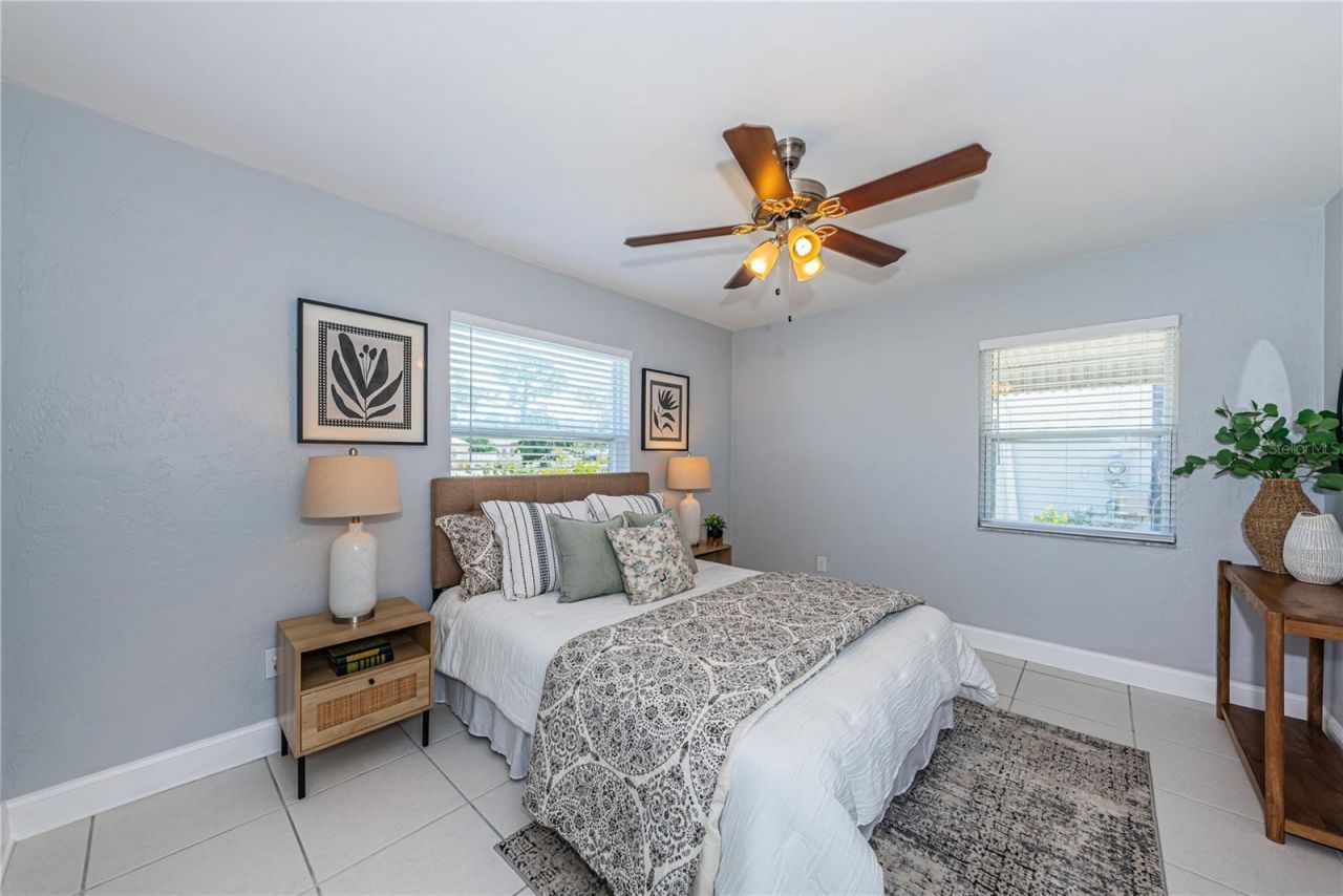 262 40 Avenue Ne, Saint Petersburg, FL 33703 Photo