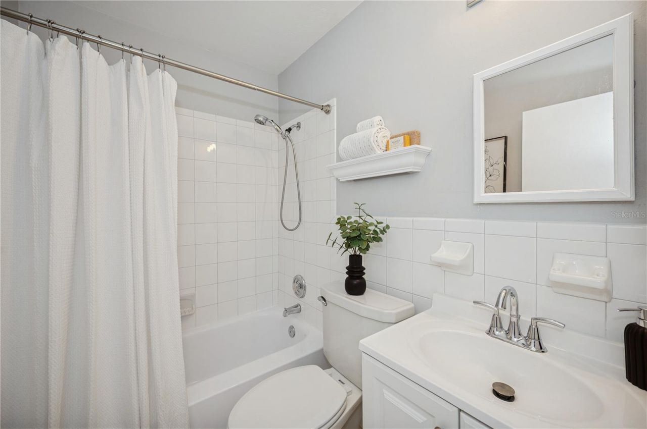 262 40 Avenue Ne, Saint Petersburg, FL 33703 Photo