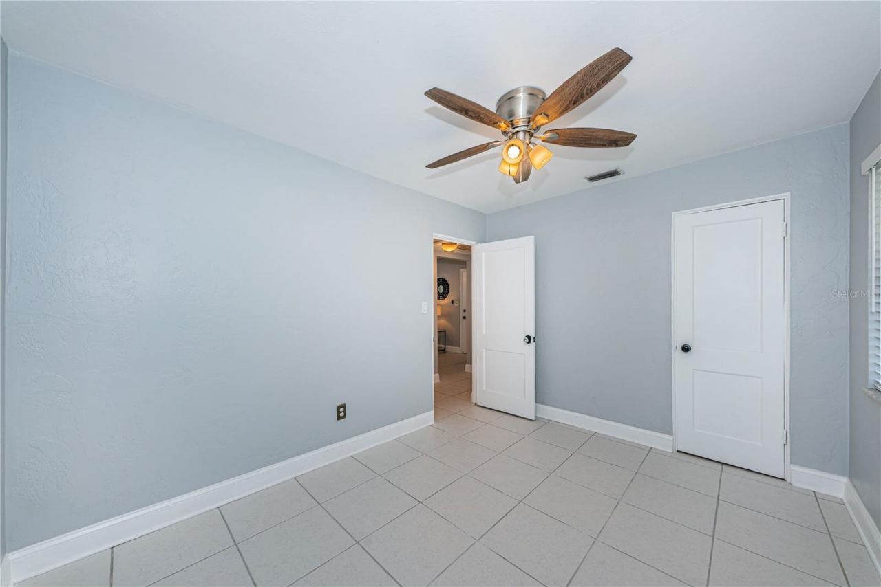 262 40 Avenue Ne, Saint Petersburg, FL 33703 Photo