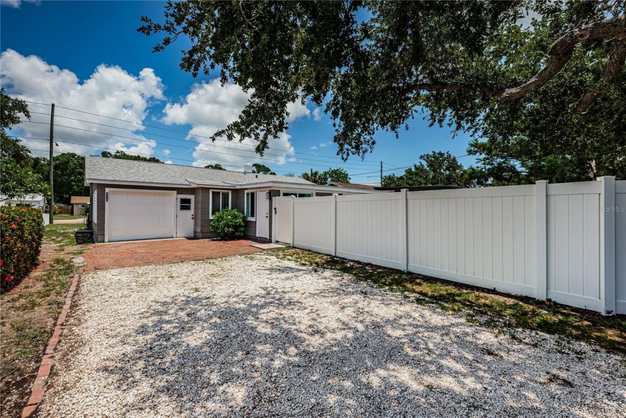 262 40 Avenue Ne, Saint Petersburg, FL 33703 Photo