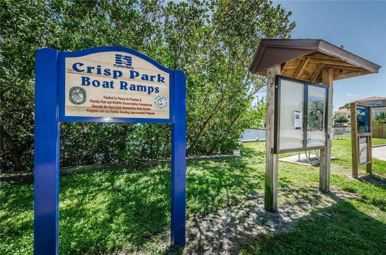 262 40 Avenue Ne, Saint Petersburg, FL 33703 Photo