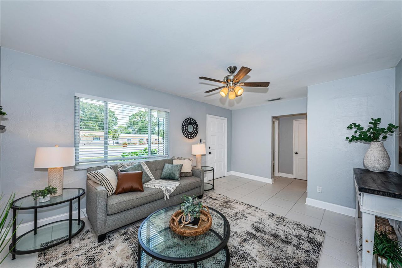 262 40 Avenue Ne, Saint Petersburg, FL 33703 Photo