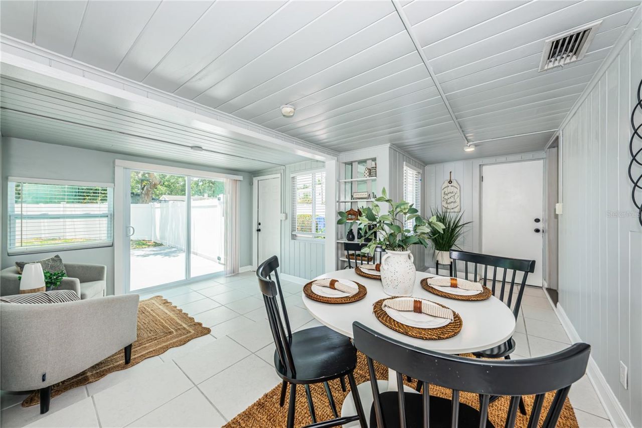 262 40 Avenue Ne, Saint Petersburg, FL 33703 Photo