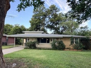 4925 Lubbock Avenue, Fort Worth, TX 76115