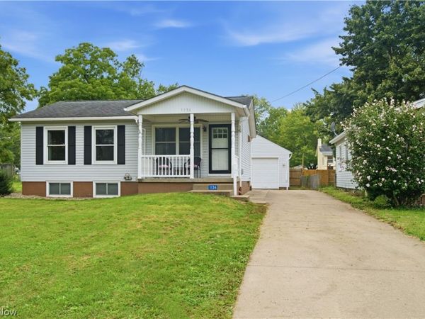 1136 Parkside Avenue , Alliance, OH 44601