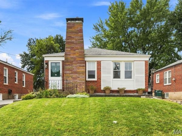 8834 Lawn Avenue , Brentwood, MO 63144