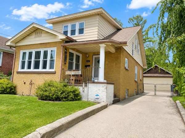 1347 NW Powers Avenue, Grand Rapids, MI 49504