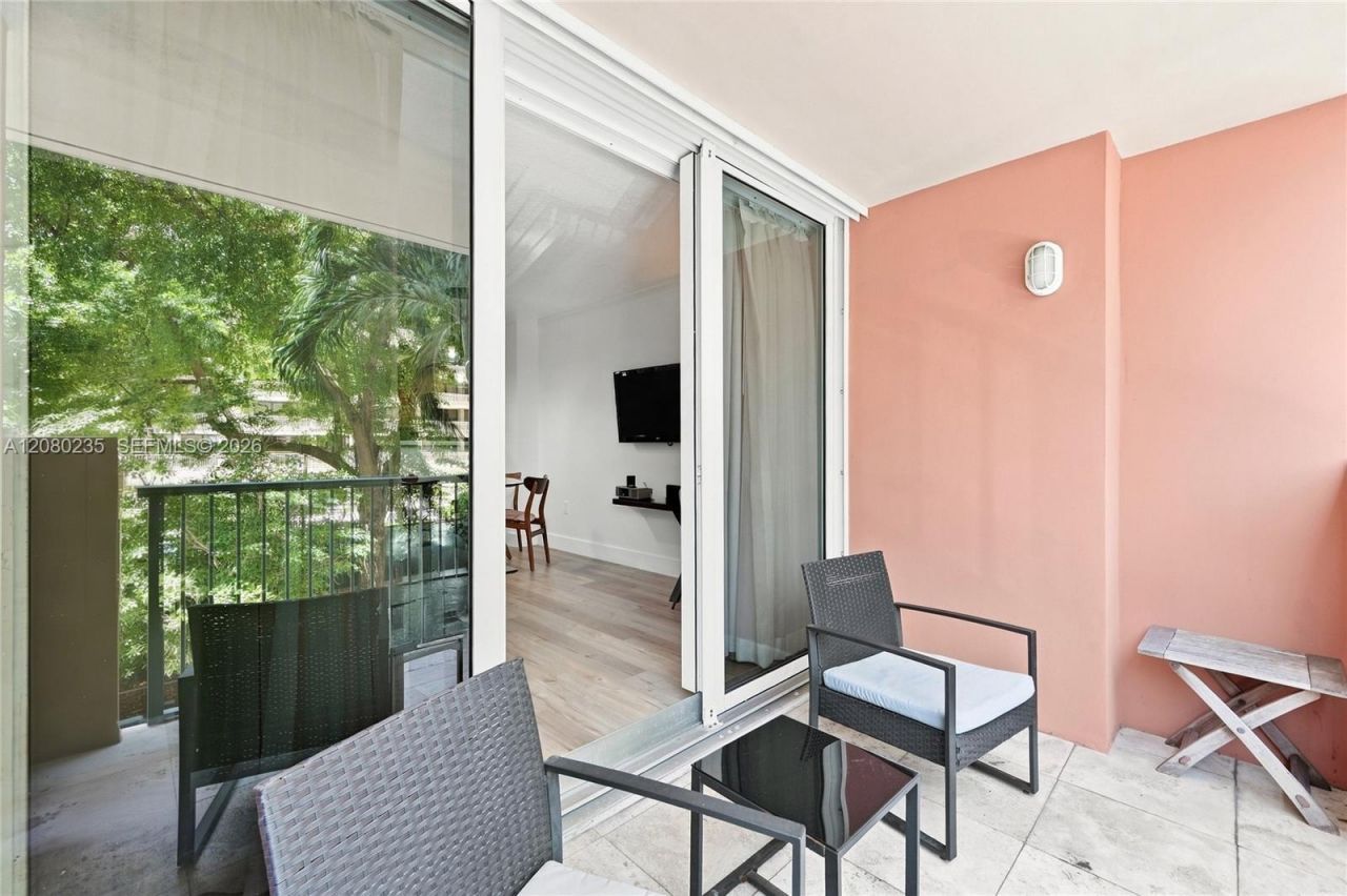 2951 S Bayshore Dr , Unit 305, Miami, FL 33133 Photo