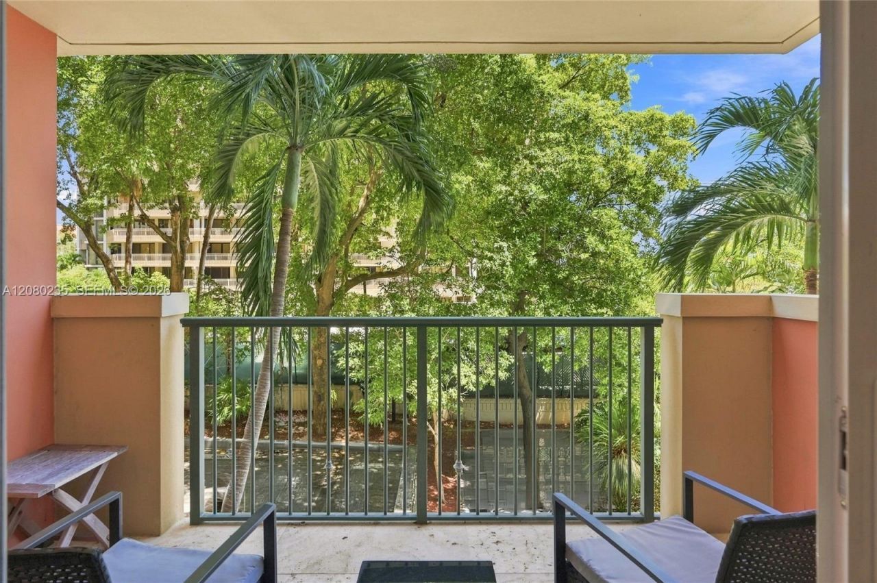 2951 S Bayshore Dr , Unit 305, Miami, FL 33133 Photo