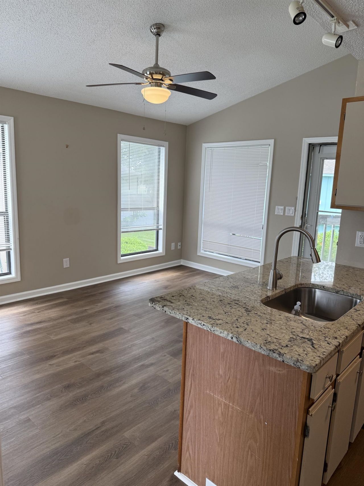 417 Tree Top Ct.  Photo 12