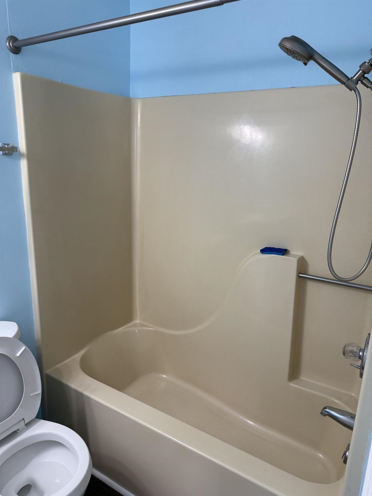 417 Tree Top Ct.  Photo 9