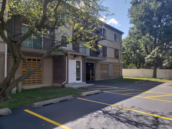 1675 Kiowa Circle , Unit 103, Naperville, IL 60565