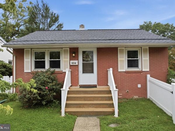 634 N MONROE STREET, MEDIA, PA 19063