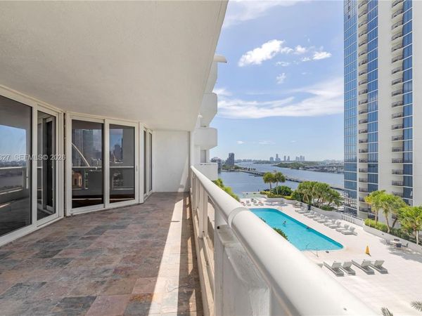 1717 N Bayshore Dr , Unit A-1541, Miami, FL 33132