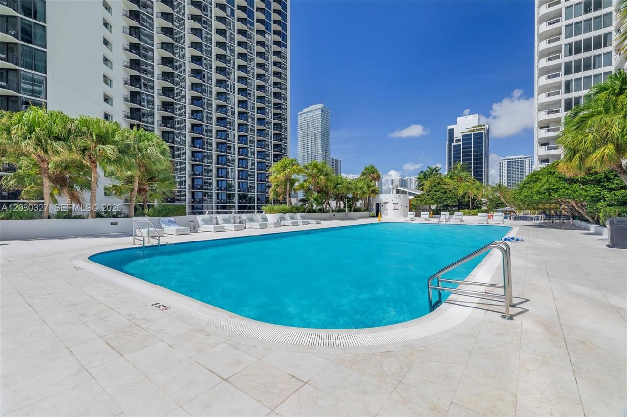 1717 N Bayshore Dr , Unit A-1541, Miami, FL 33132 Photo