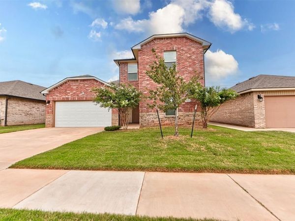 4224 N Palmetto Bluff Drive, Mustang, OK 73064