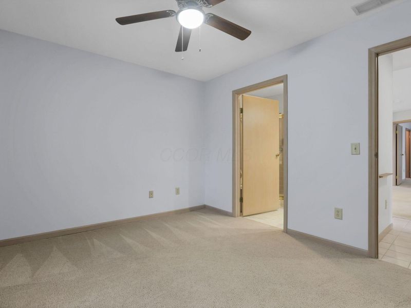 5800 Locbury Lane, Dublin, OH 43016 Photo 17
