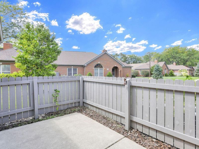 5800 Locbury Lane, Dublin, OH 43016 Photo 27