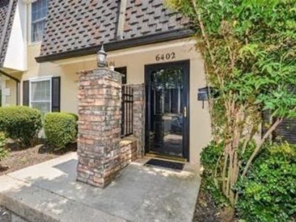 6402 Park Avenue, Unit B4, Sandy Springs, GA 30342