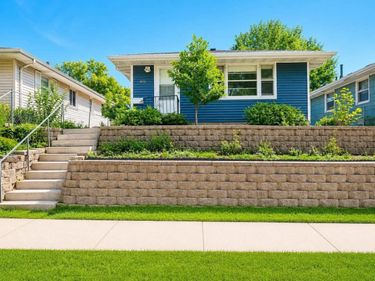 822 Morgan Avenue N, Minneapolis, MN 55411