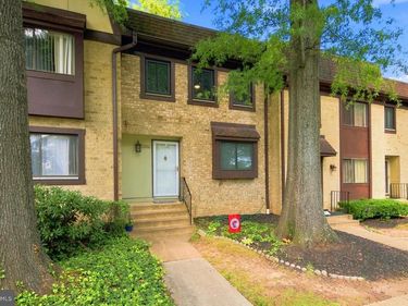 2952 JERMANTOWN ROAD , Unit 2, OAKTON, VA 22124