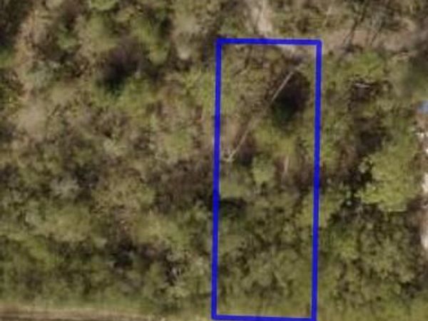 11721 Ivydell Street, Fountain, FL 32438