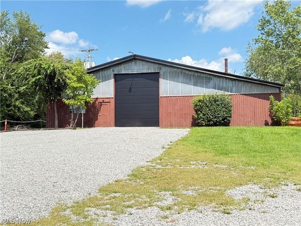 50 Drummond Avenue, Hubbard, OH 44425