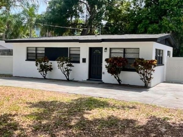 327 BARBARA CIRCLE , BELLEAIR, FL 33756