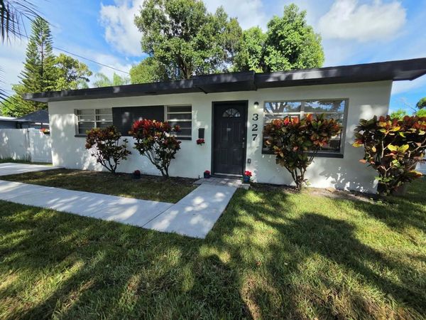 327 BARBARA CIRCLE , BELLEAIR, FL 33756