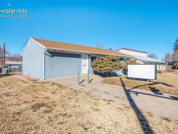 1710 N Circle Drive, Colorado Springs, CO 80904