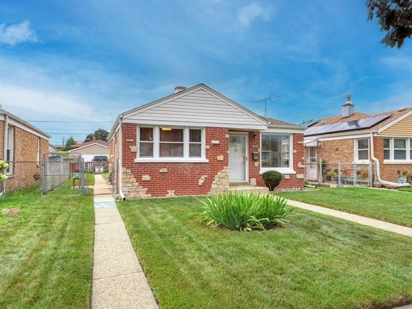 3520 Ernst Street, Franklin Park, IL 60131