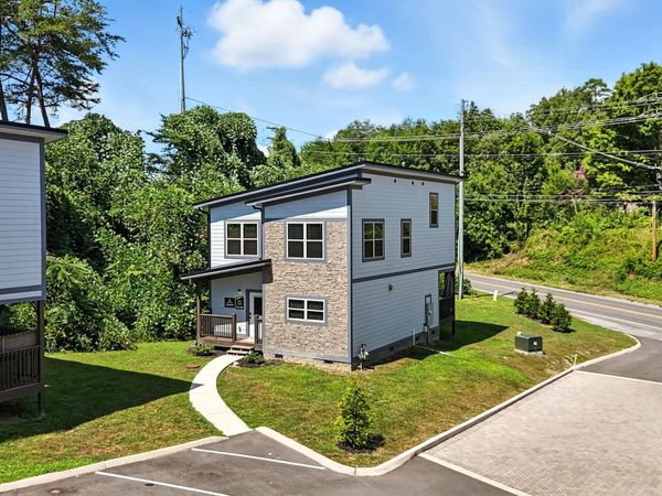 576 Dollywood Lane, Pigeon Forge, TN 37863