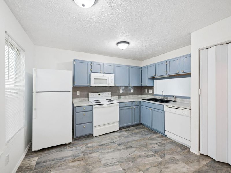 6900 Brockland Drive, Reynoldsburg, OH 43068 Photo 6