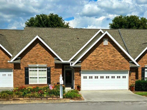 240 River Garden Court, Sevierville, TN 37862
