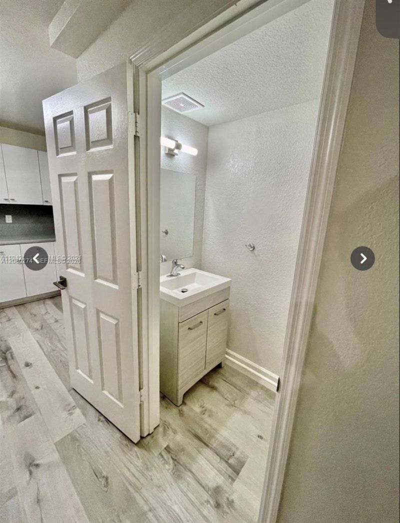 10902 NW 83 St , Unit 219, Doral, FL 33178 Photo