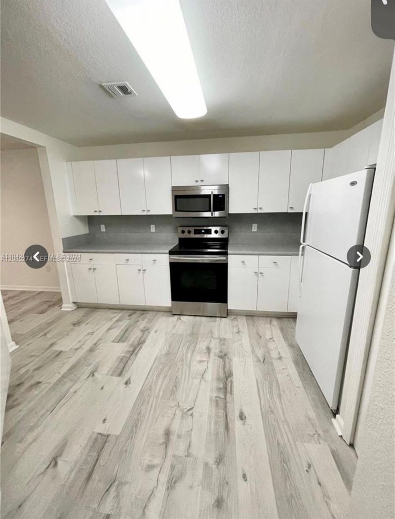 10902 NW 83 St , Unit 219, Doral, FL 33178 Photo