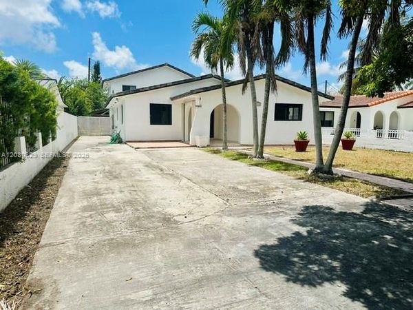 11870 SW 5th St , Unit 1, Miami, FL 33184